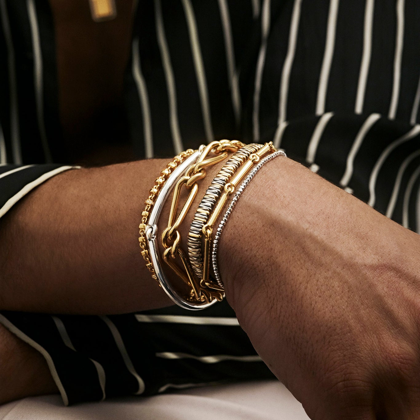 Maor 4mm white diamond pave omni bracelet in yellow gold
